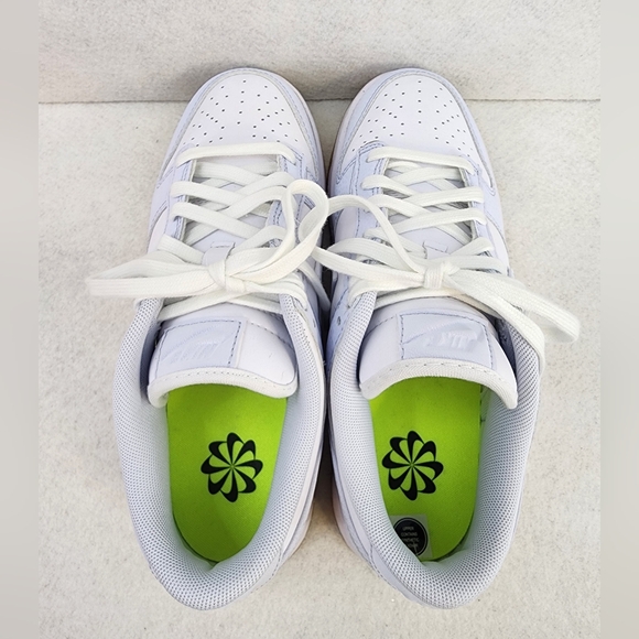 Women’s Nike Dunk Low Premium Next Nature Women's Size 8 Football Grey Men's 6.5 - Picture 7 of 16